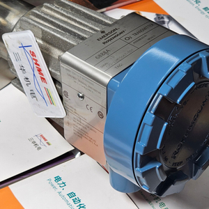 Измеритель массового расхода и плотности Кориолиса Emerson/Rosemount Micro Motion ELITE Peak Performance/CMF350P, 4 дюйма (DN100), нержавеющая сталь 316L, высокое давление