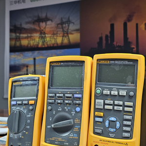 Fluke/Толковые клещи/FLUKE-377FC/FLUKE-376FC