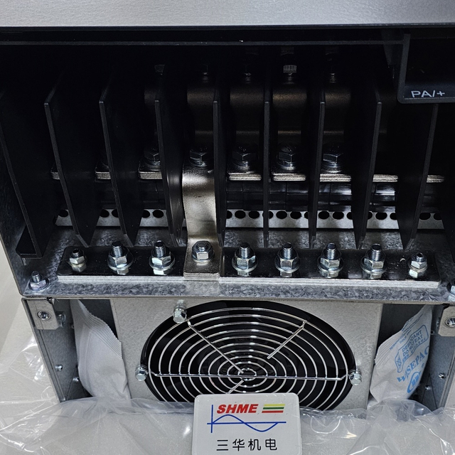 Инвертор Schneider/Altivar 980 Process Drive/ATV980D11N4/ATV980D15N4