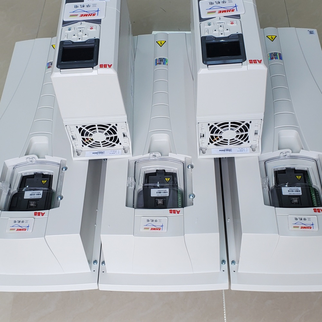 Инвертор ABB ACS530/ACS530-01-04A1-4/ACS530-01-07A2-4/ACS530-01-12A2-4