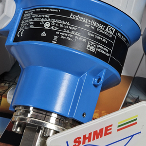 Эндpecc+Xay3ep /E+H Перепад давления Deltabar PMD75