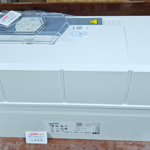 UFC718AE01 HIEE300936R0001