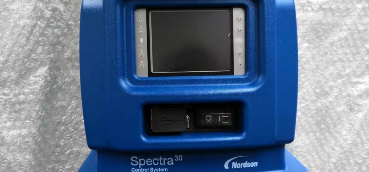 12436992125_464718884