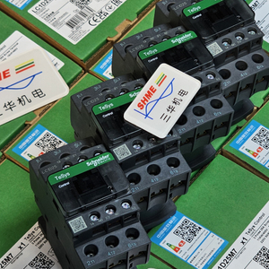 Schneider Modicon/ Модуль питания/140CPS11420/140CPS22420