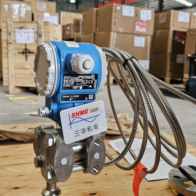 Эндpecc+Xay3ep /E+H Датчик мутности и взвешенных веществ Turbimax CUS50D