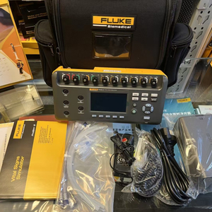 Fluke/Цифровой мультиметр/FLUKE-15B/FLUKE-17B