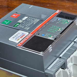 Инвертор ABB ACS580/ACS580-01-03A3-4/ACS580-01-04A1-4/ACS580-01-05A6-4