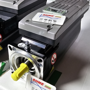 Инвертор Schneider / Монтажный комплект привода Altivar / VW3A8301 / VW3A8302