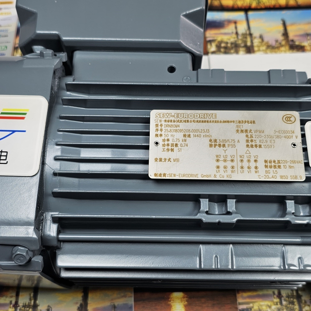 SEW/Червячный мотор-редуктор/W60/W70