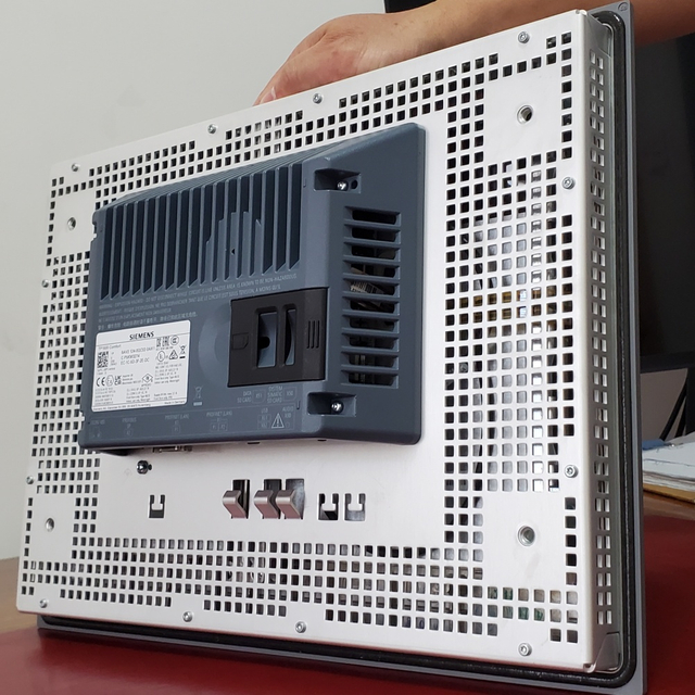 Siemens PLC/S7-1200/CPU ​​1214C DC/DC/DC/6ES7214-1AG40-0XB0/6ES7214-1AG31-0XB0