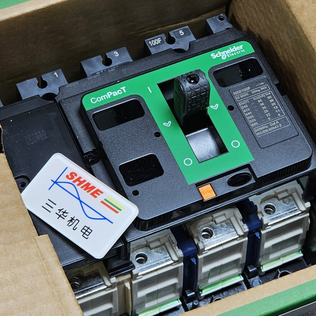 Инвертор Schneider / Модуль ПЛК Altivar Drive / VW3A3609 / VW3A3610